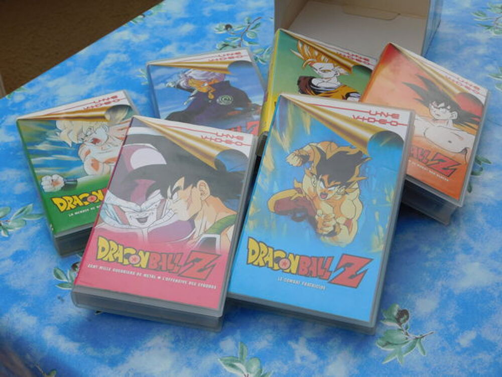 COFFRET CASSETTES VIDEO DRAGONBALL Z Photos/Video/TV