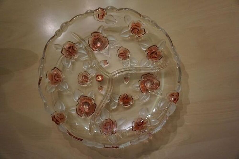 Plat de service en verre avec 3 compartiments Décoration