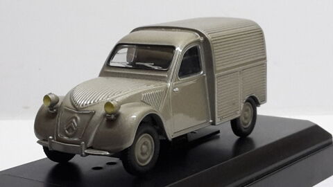 Citron 2 CV fourgonnette 1951 14 Follainville-Dennemont (78)