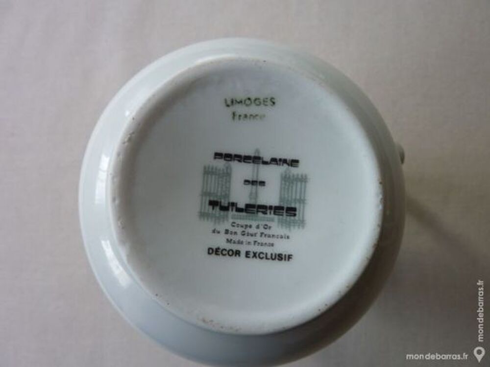 PETIT POT EN PORCELAINE DE LIMOGE Décoration