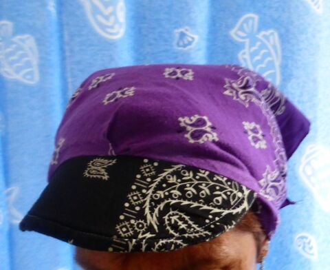 BANDANA avec visi�re - ton violet - 3 Doussard (74)