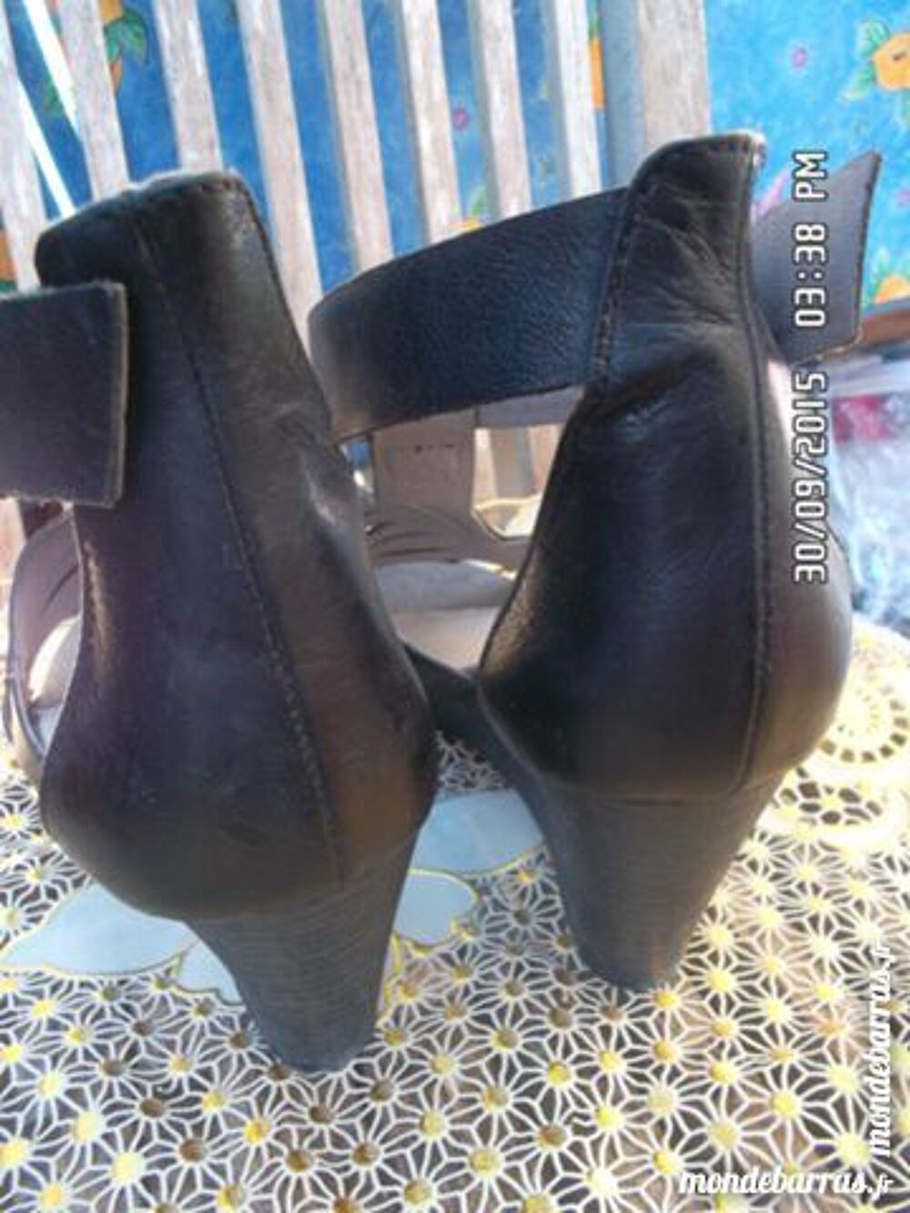 sandales hautes noires t.39*juste 3e*kiki60230 Chaussures