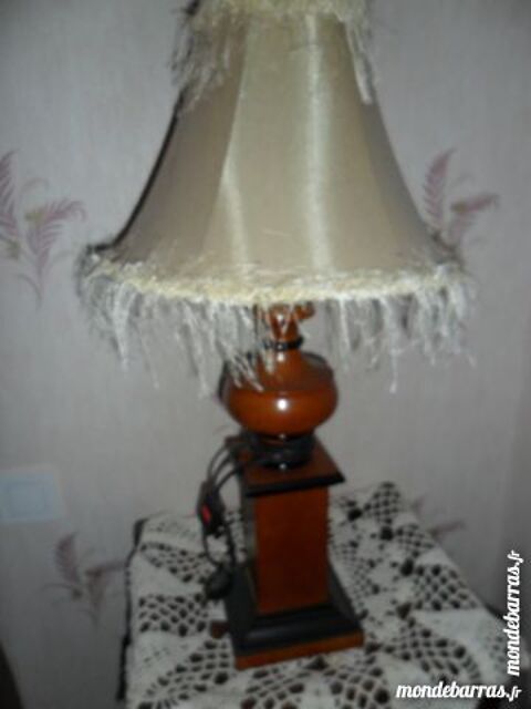 lot de 2 chevets pied en bois de loupe 60 Am�lie-les-Bains-Palalda (66)