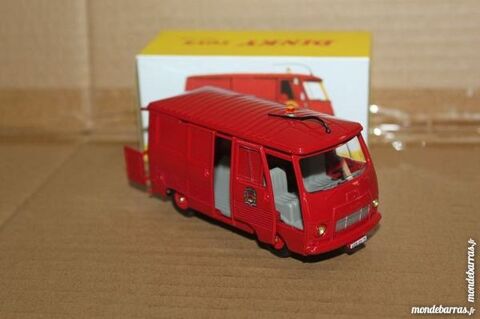 Peugeot J7 Pompier 1/43 DinkyToys 570P Atlas NEUF 35 Gu�nes (62)