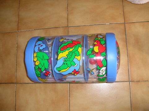 Cylindre ducatif flottant de la jungle
10 Septmes-les-Vallons (13)