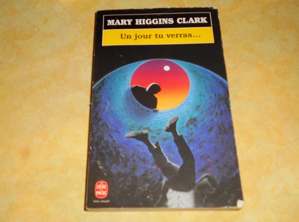 Mary Higgins Clark tu m'appartiens (thriller) Livres et BD