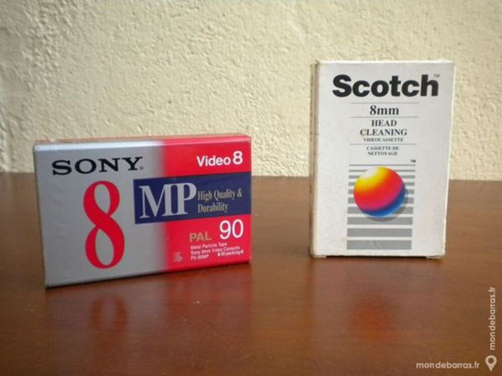 CASSETTE VIDEO 8mm &laquo; Sony &raquo; + CASSETTE NETTOYAGE &laquo; Photos/Video/TV