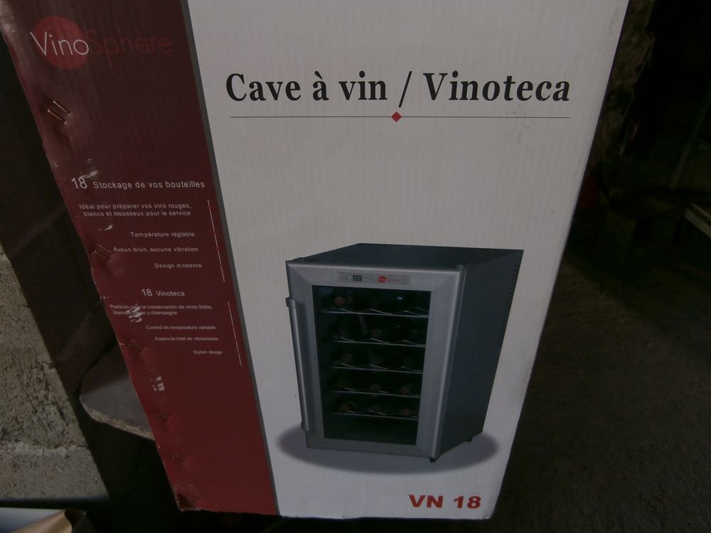 cave &agrave; vin / vinoteca Electroménager