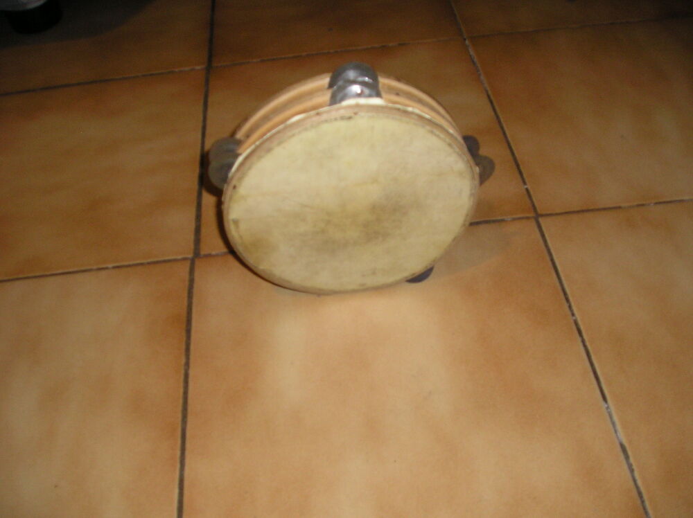 V&eacute;ritable ancien tambourin catalan
