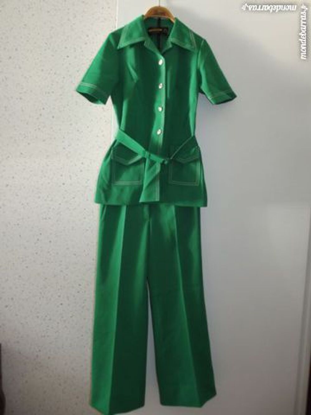 Vintage ensemble VESTE-PANTALON 70' Vêtements