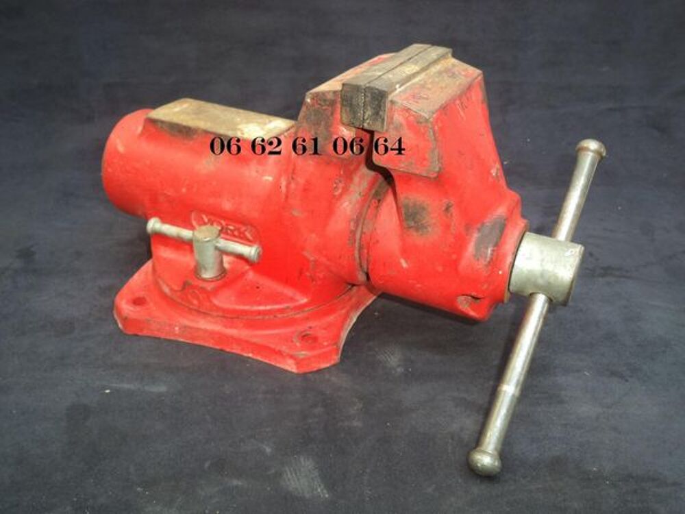 ETAU YORK Bricolage