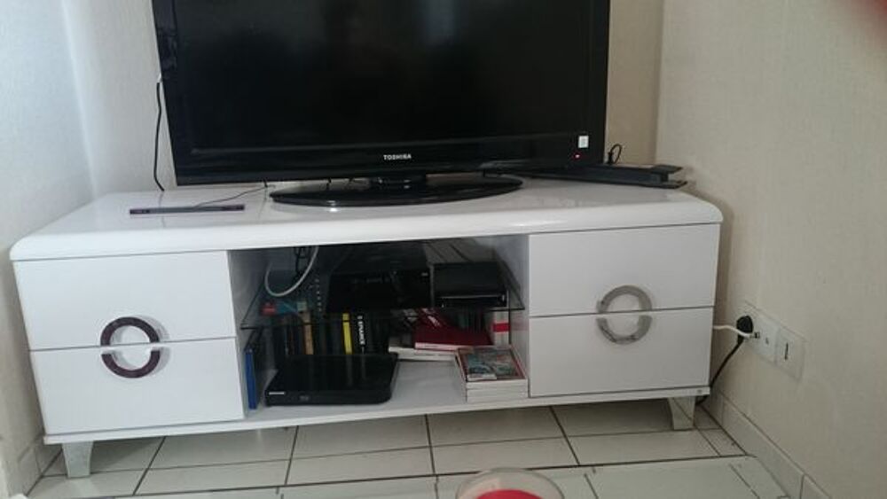 pour cause de d&eacute;m&eacute;nagemnt Meubles