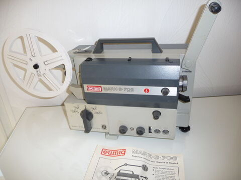 Projecteur super 8 sonore EUMIG mark S 706
100 Gravelines (59)
