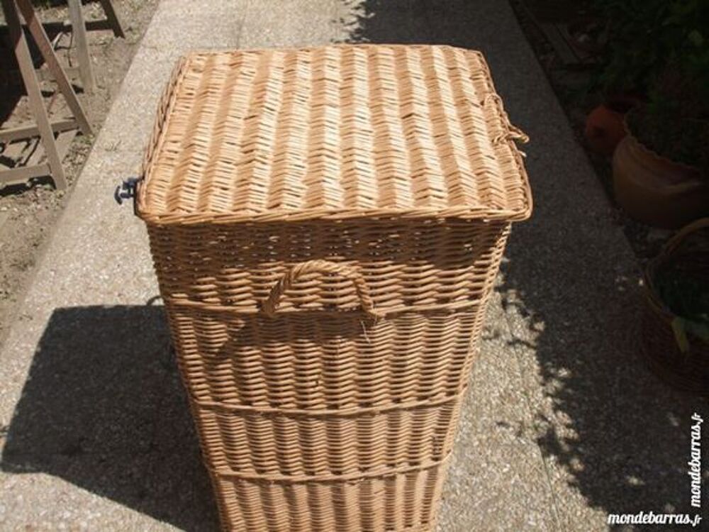 panier &agrave; linge Meubles