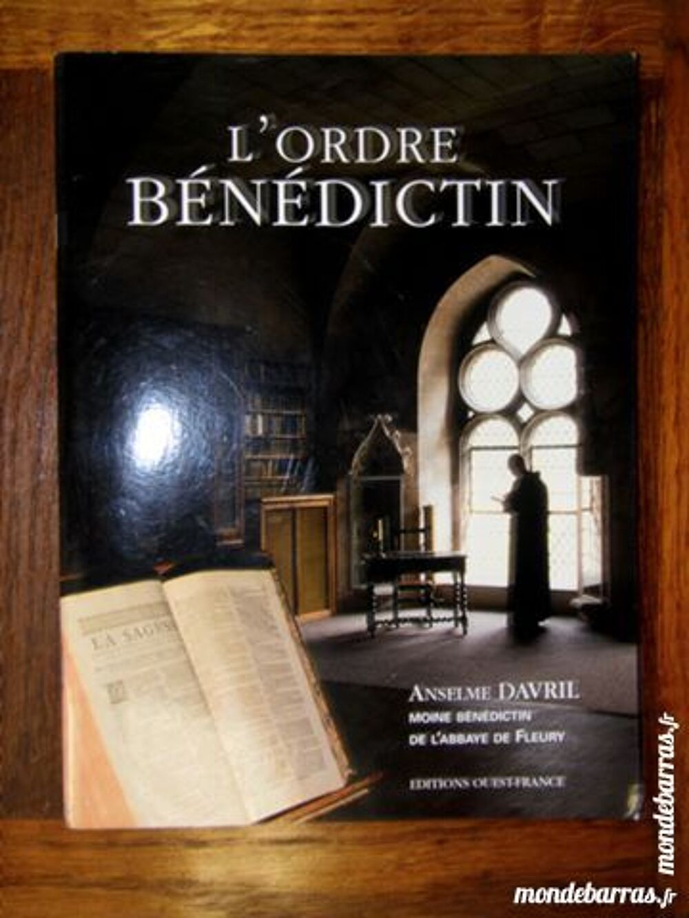 Moine r&eacute;ligieux livre l'ordre b&eacute;n&eacute;dictin r&eacute;ligion Livres et BD