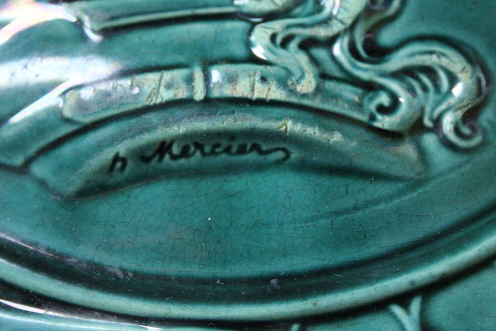 Plat barbotine Jeanne d'arc offert par les 100000 chemises 