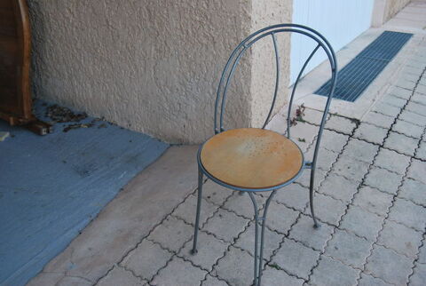chaises 20 Manosque (04)