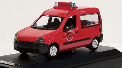 Renault Kangoo tôlé pompiers 18 Follainville-Dennemont (78)