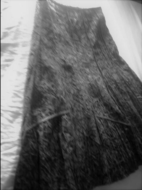 Jupe mi-longue 3 �loyes (88)