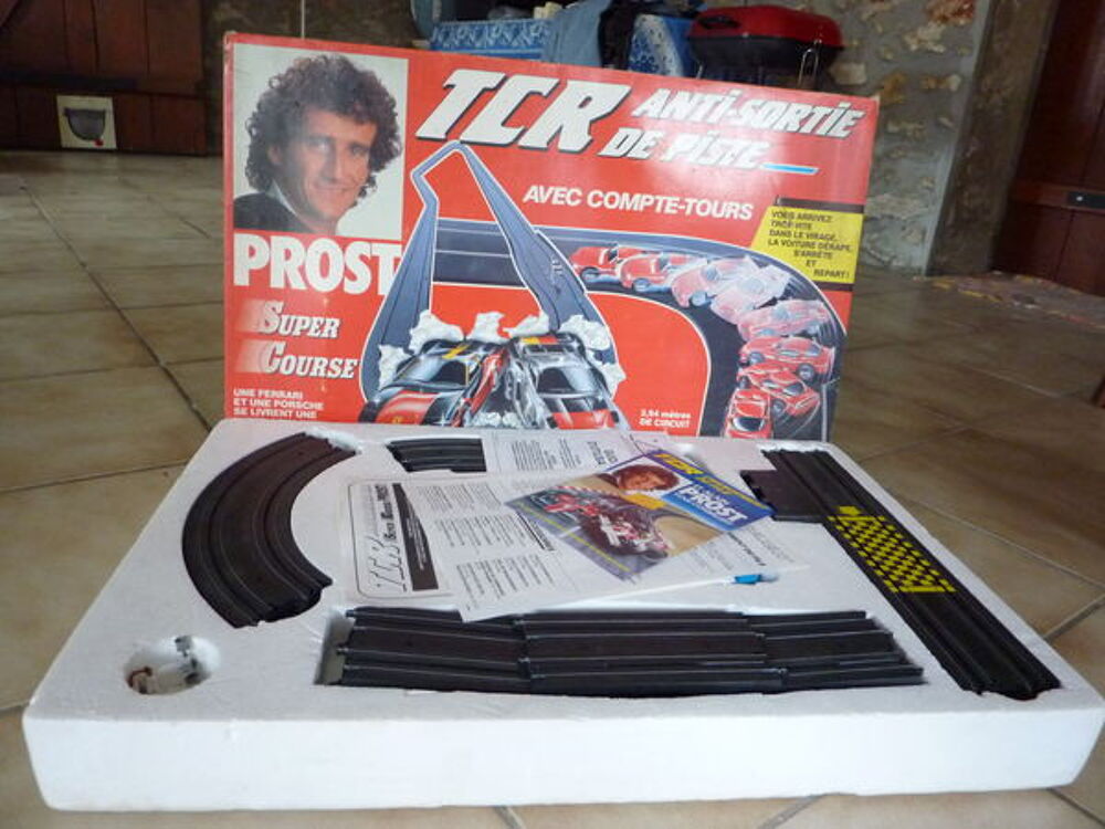Circuit Automobile TCR -Alain Prost- Jeux / jouets