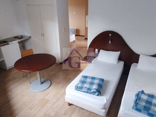  Immeuble  vendre 15 + pices 520 m