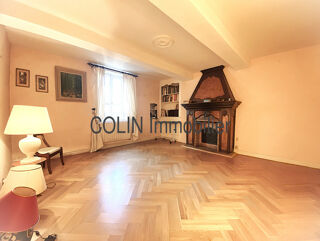  Appartement � vendre 7 pi�ces 213 m�