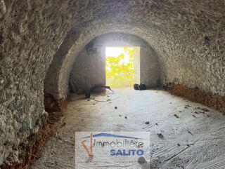  Immeuble  vendre 1 pice 30 m