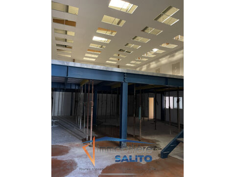 LOCAL HANGAR NEUF à LOUER 1100 20260 Calvi