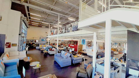 Local commercial T5 d'env. 850 m2 1099000 13920 Saint-mitre-les-remparts