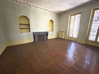  Appartement  vendre 15 + pices 400 m