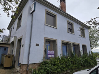  Immeuble  vendre 10 pices 200 m