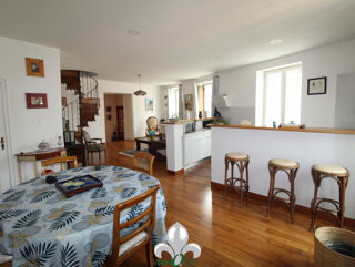  Appartement � vendre 5 pi�ces 134 m�