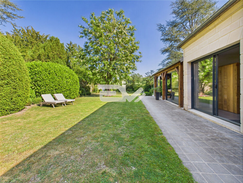 Vente Maison Jolie Maison Familiale avec Dépendances, Piscine et Jardin, à Pr Bucy le long