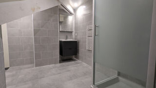  Maison  louer 6 pices 220 m