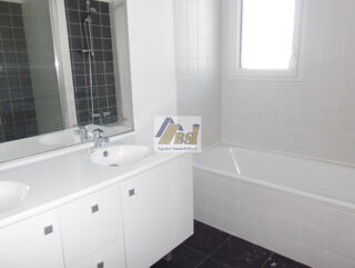  Maison  louer 3 pices 89 m