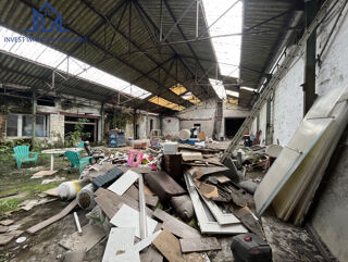  Parking / Garage � vendre 450 m� Neuville sous montreuil