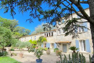  Maison à vendre 15 + pièces 521 m²