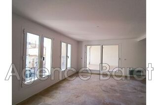  Appartement à louer 4 pièces 89 m²