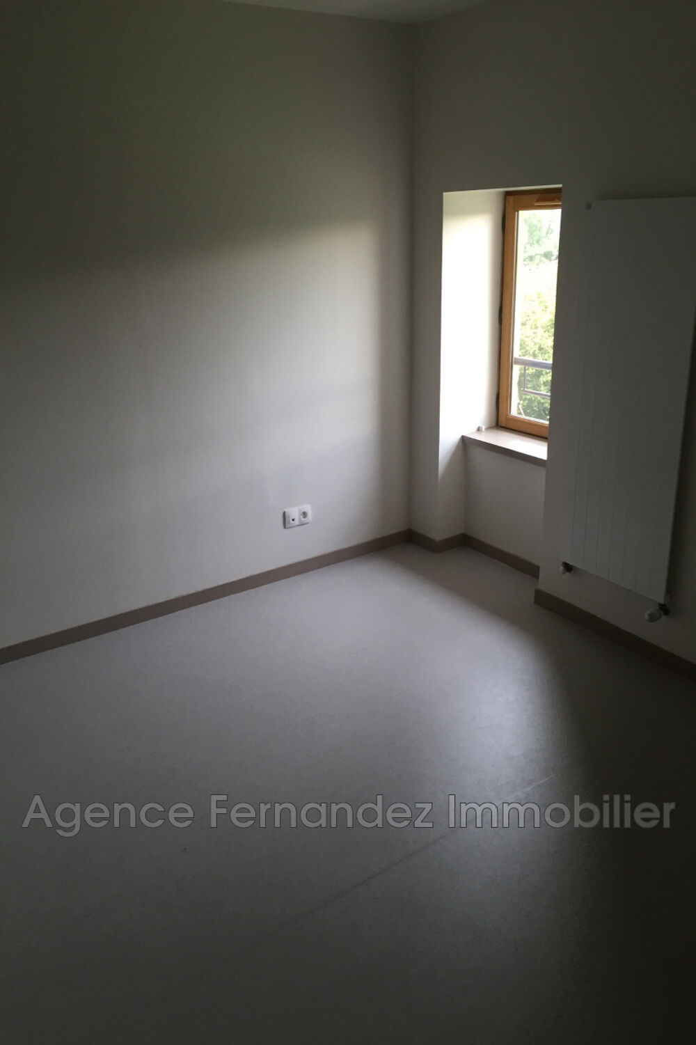 Location Appartement APPARTEMENT TYPE 2, 1ER ÉTAGE, 2 CHAMBRES Artaix