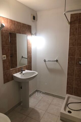  Appartement à louer 1 pièce 35 m²
