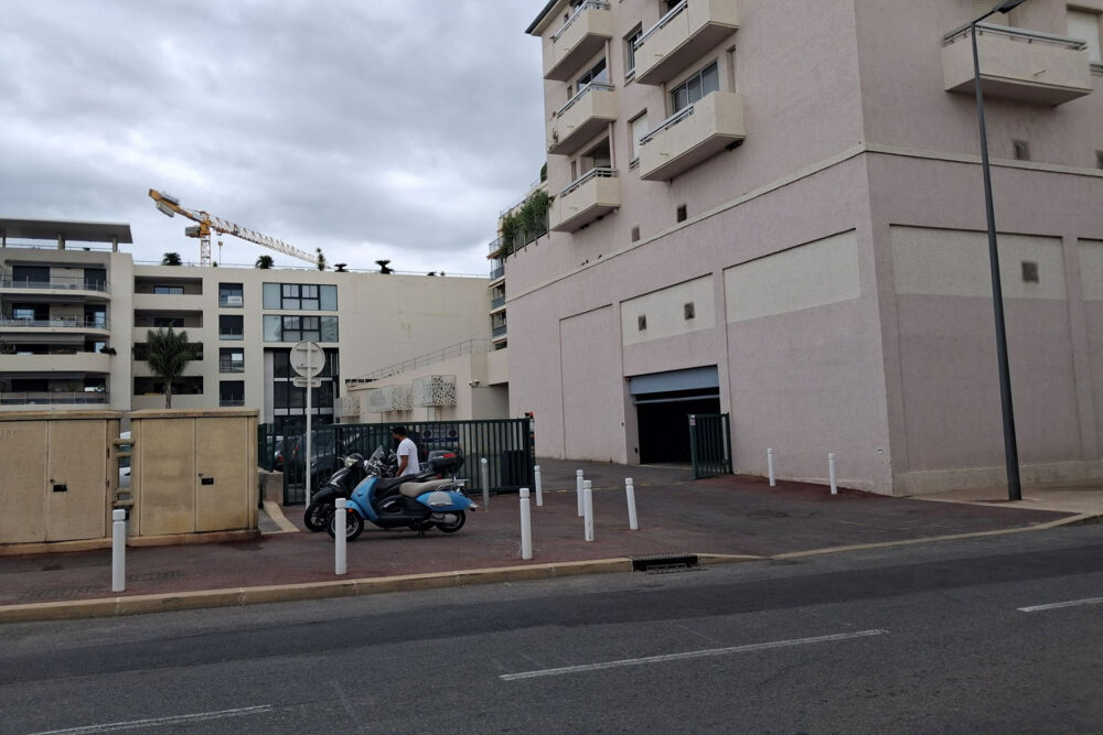 Vente Parking/Garage DOUBLE GARAGE 24 M² : CENTRE VILLE Cannes