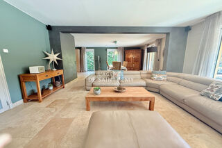  Maison à vendre 14 pièces 462 m²