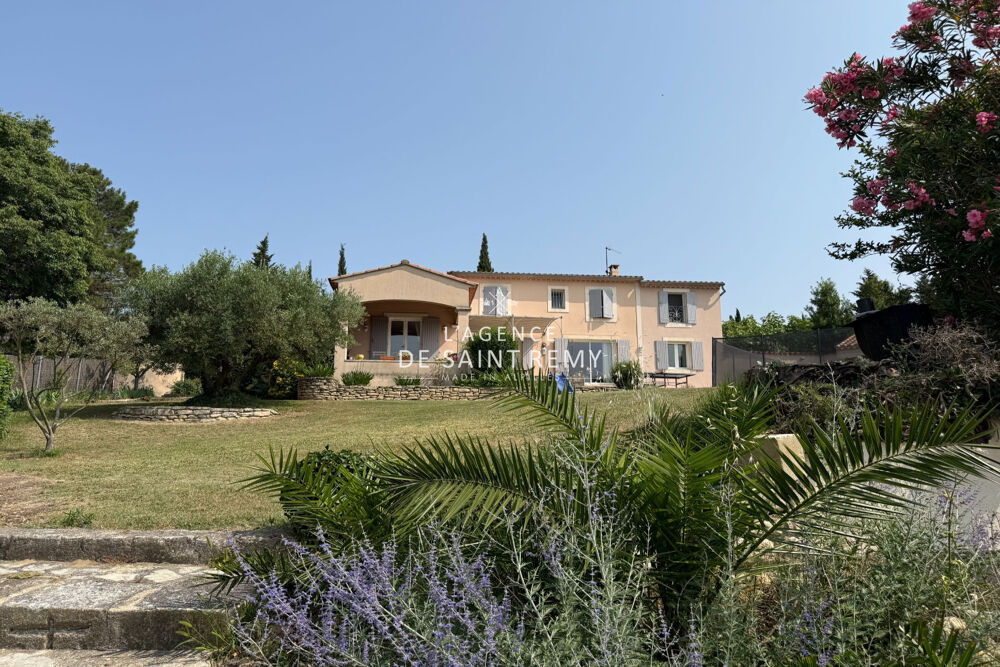 Maison 6 pièces 232 m² · à Eyragues · 232 m² · 1 080 000 €