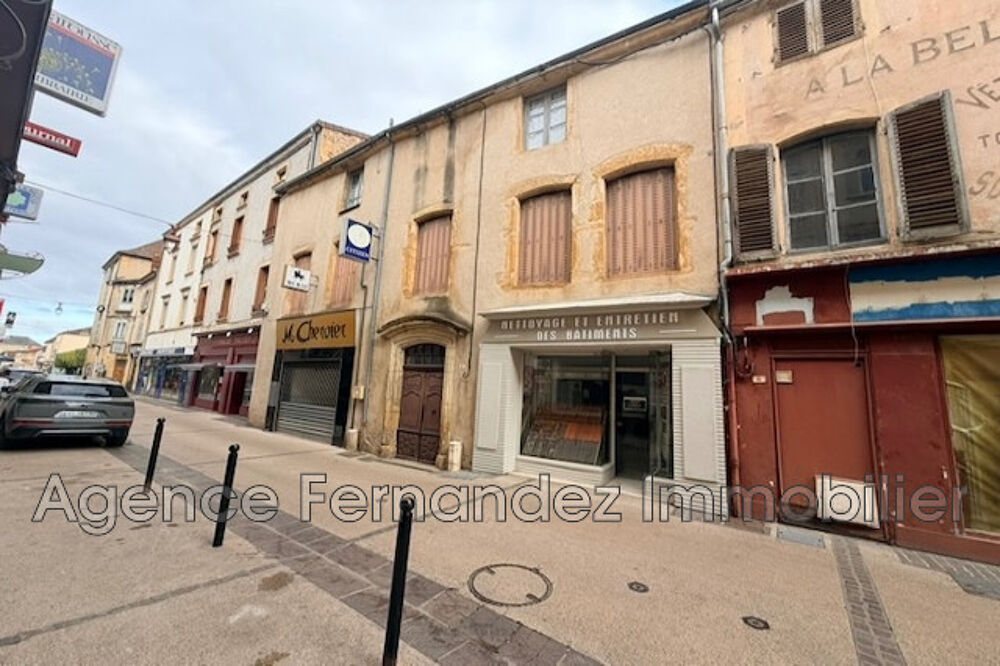 Vente Maison Immeuble de ville à rénover. Marcigny