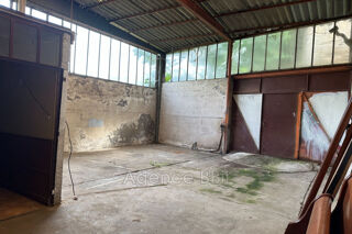  Parking / Garage  vendre 50 m