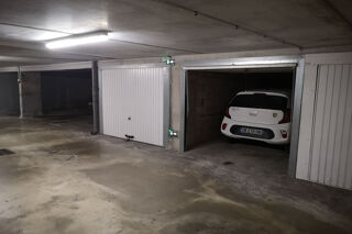  Parking / Garage  vendre 13 m