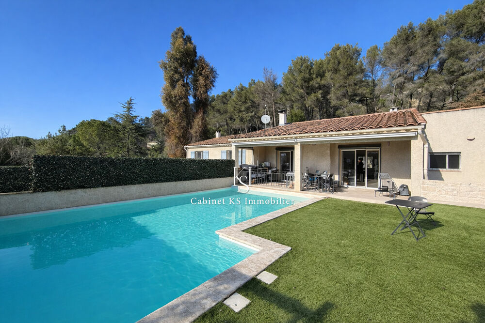VILLA T7 AVEC PISCINE ET FORT RENDEMENT LOCATIF