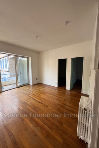  Appartement à louer 3 pièces 53 m²