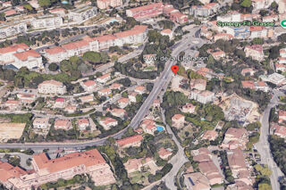  Parking / Garage � vendre 13 m� Grasse