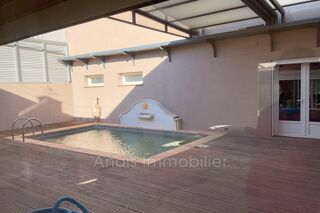  Maison � vendre 9 pi�ces 300 m�